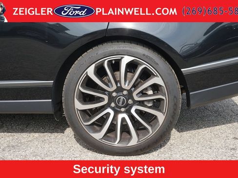 Used 2019 Land Rover Range Rover Supercharged AWD/4WD image 9