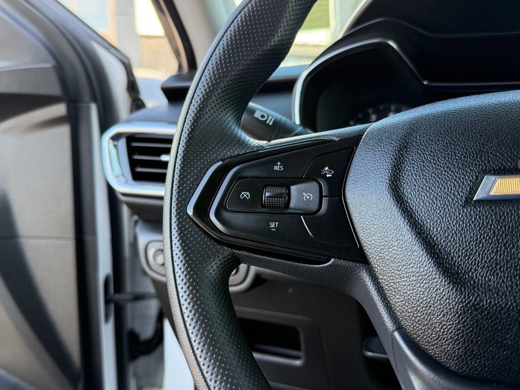 Used 2021 Chevrolet TrailBlazer LT w/ Convenience Package FWD image 21