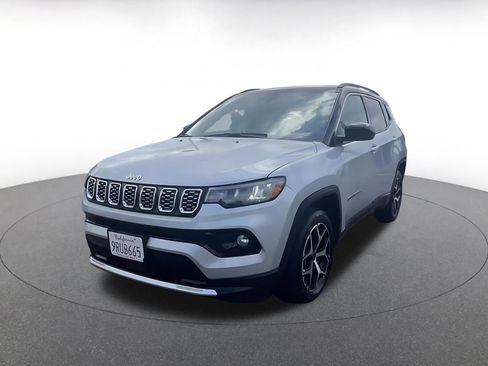 Used 2025 Jeep Compass Limited AWD/4WD image 7