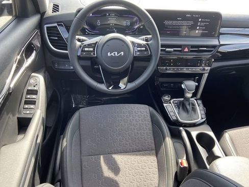 New 2026 Kia Seltos S AWD/4WD image 9