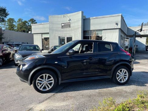 Used 2011 Nissan Juke SV FWD image 9