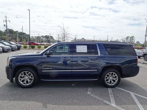Used 2017 GMC Yukon XL SLT w/ Open Road Package image 7