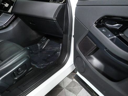 Used 2024 Land Rover Range Rover Evoque S AWD/4WD image 26