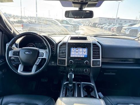 Used 2018 Ford F150 Platinum w/ Equipment Group 701A Luxury image 13