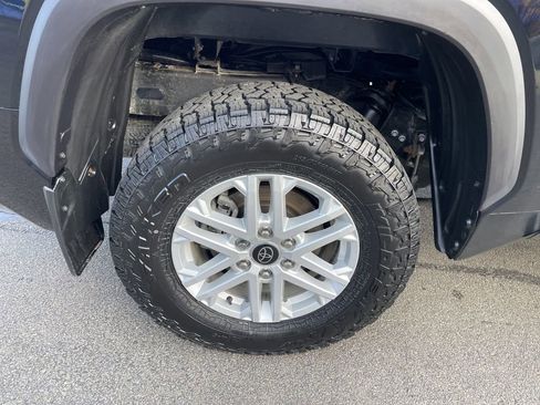 Used 2023 Toyota Tundra SR5 w/ SR5 Premium Package image 12