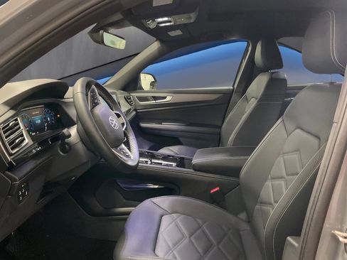 New 2026 Volkswagen Atlas Cross Sport SE AWD/4WD image 4