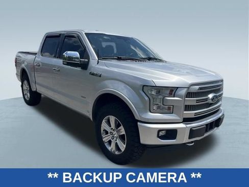 Used 2017 Ford F150 Platinum w/ Equipment Group 701A Luxury AWD/4WD image 3