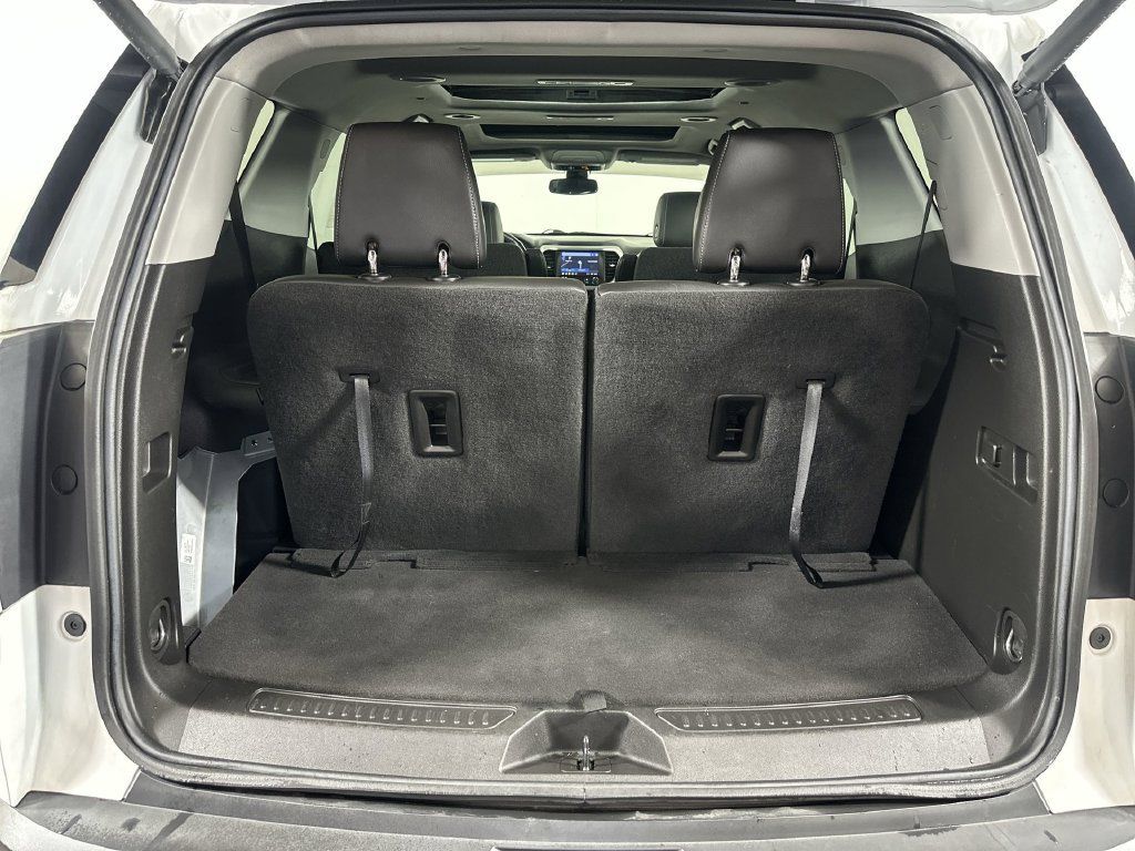 Used 2023 GMC Acadia SLT AWD/4WD image 30