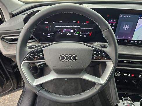 Certified 2025 Audi Q5 Premium Plus w/ Premium Plus AWD/4WD image 16