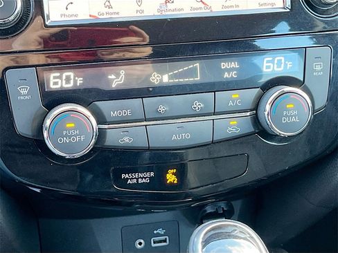 Used 2022 Nissan Rogue Sport SL image 16