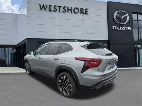 Used 2024 Chevrolet Trax RS image 5