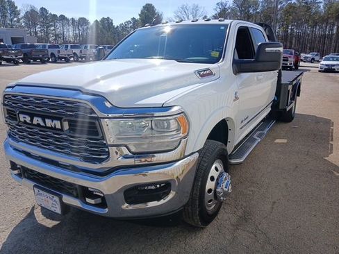 Used 2023 RAM 3500 Limited image 17