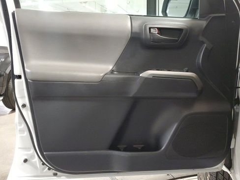 Used 2019 Toyota Tacoma SR5 image 13