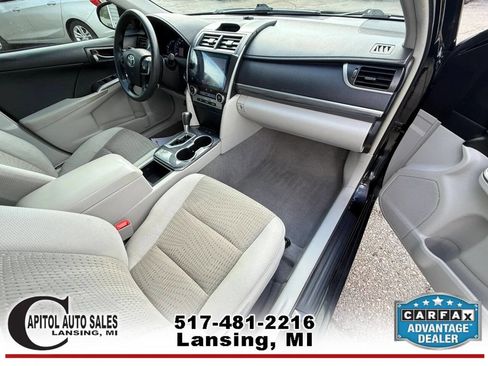 Used 2014 Toyota Camry LE FWD image 17