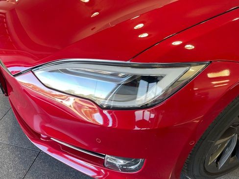 Used 2020 Tesla Model S Long Range Plus image 10