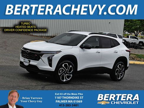 Used 2025 Chevrolet Trax RS w/ Driver Confidence Package FWD image 1