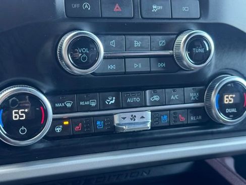 Used 2024 Ford Expedition Max Limited image 59