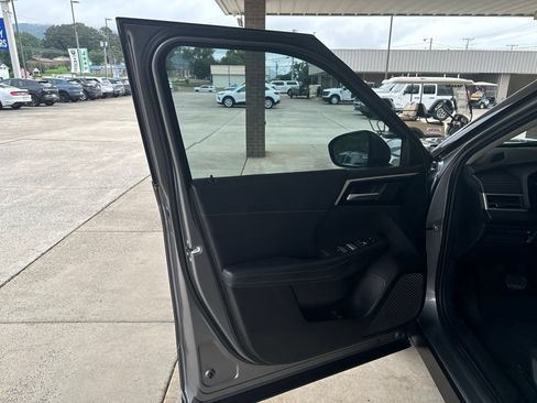 Used 2023 Mitsubishi Outlander SE FWD image 10
