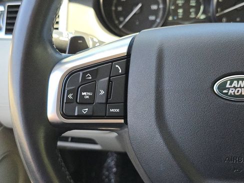 Used 2019 Land Rover Discovery Sport SE AWD/4WD image 23