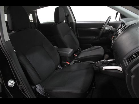 Used 2014 Mitsubishi Outlander Sport ES image 12