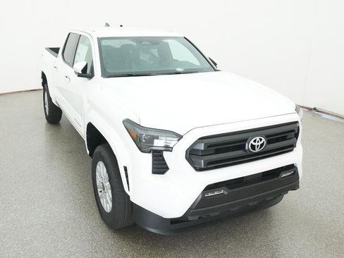 New 2025 Toyota Tacoma SR5 image 14