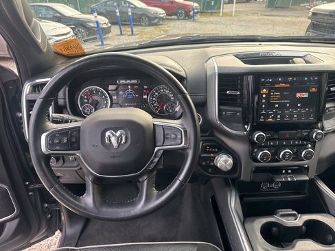 Used 2024 RAM 1500 Laramie image 15