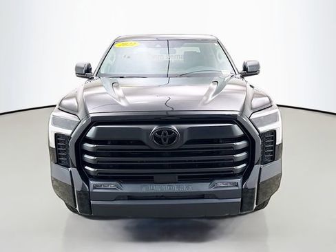 Used 2022 Toyota Tundra SR5 w/ SR5 Convenience Package image 2