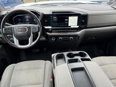 Used 2022 GMC Sierra 1500 SLE image 10