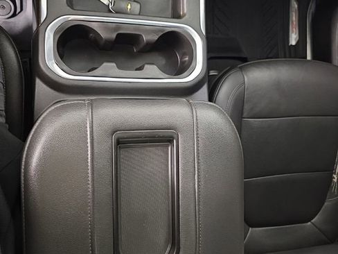 Used 2022 Chevrolet Silverado 1500 LT Trail Boss w/ Convenience Package II AWD/4WD image 22