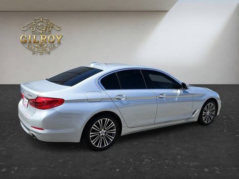 Used 2018 BMW 530i RWD image 17