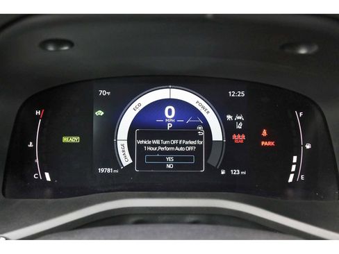 Used 2025 Toyota Camry SE w/ Multimedia Upgrade Package FWD image 14