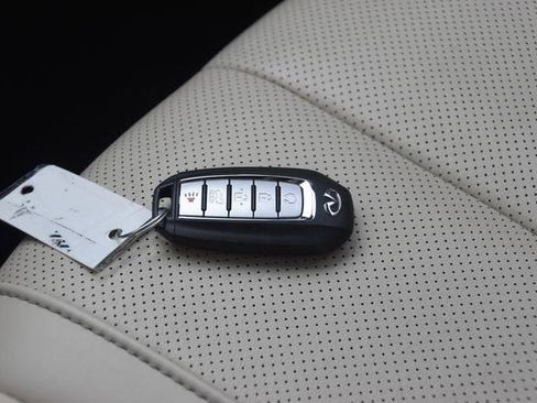 Used 2023 INFINITI QX60 Luxe w/ Cargo Package image 40