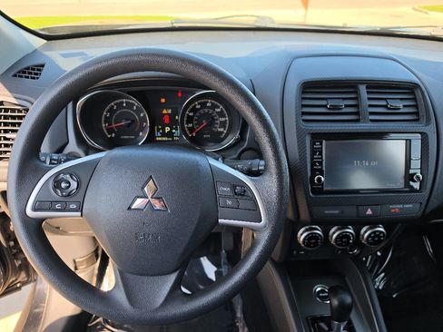 Used 2024 Mitsubishi Outlander Sport ES AWD/4WD image 9