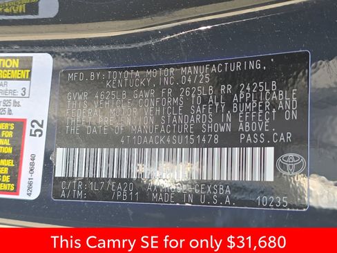 Used 2025 Toyota Camry SE w/ Convenience Package FWD image 39
