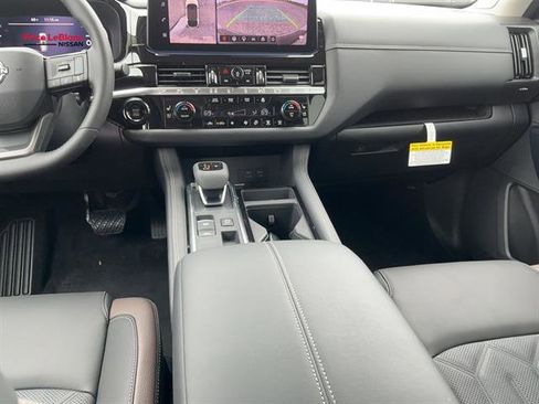 New 2026 Nissan Pathfinder Platinum w/ Cargo Package FWD image 31