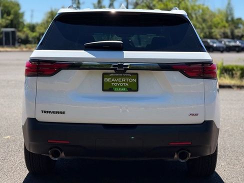 Used 2023 Chevrolet Traverse RS w/ LPO, Floor Liner Package FWD image 4