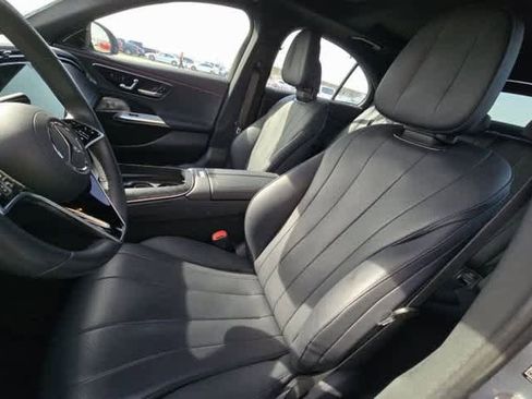 Used 2024 Mercedes-Benz E 350 4MATIC Sedan w/ Multicontour Seating Package image 2