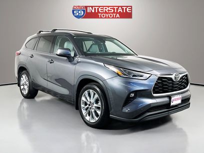 Used 2023 Toyota Highlander Limited