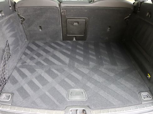 Used 2018 Volvo XC60 T5 R-Design w/ Convenience Package image 24