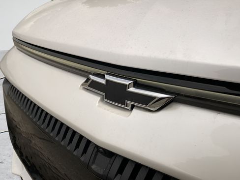 New 2025 Chevrolet Equinox EV RS w/ Active Safety Package 3 AWD/4WD image 29