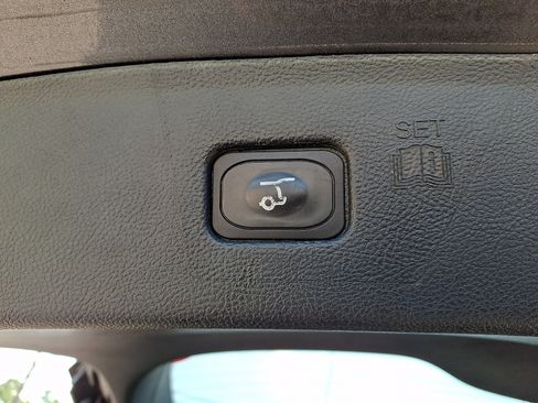 Used 2019 Ford Edge ST w/ Equipment Group 401A AWD/4WD image 32