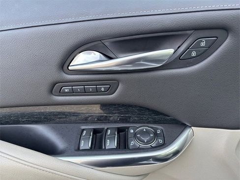 Used 2021 Cadillac XT4 Premium Luxury w/ Cold Weather Package image 19