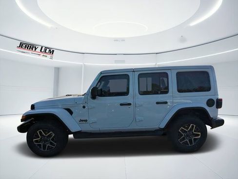 New 2026 Jeep Wrangler Unlimited Sahara AWD/4WD image 6