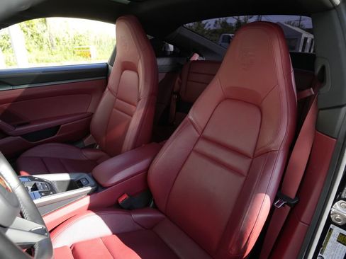 Used 2020 Porsche 911 Carrera 4S AWD/4WD image 43