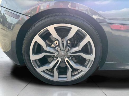 Used 2014 Audi R8 V10 AWD/4WD image 48