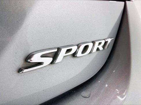 Used 2018 Honda Accord Sport image 6