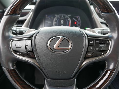 Used 2019 Lexus ES 350 w/ Accessory Package 2 FWD image 25