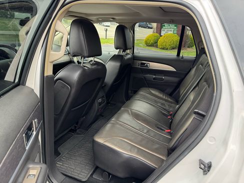 Used 2011 Lincoln MKX AWD w/ 102A Rapid Spec Order Code image 19