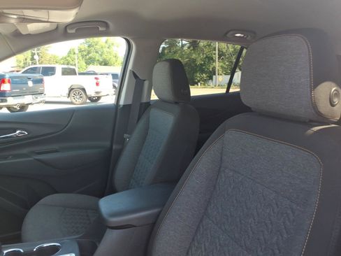 Used 2023 Chevrolet Equinox LT FWD image 18