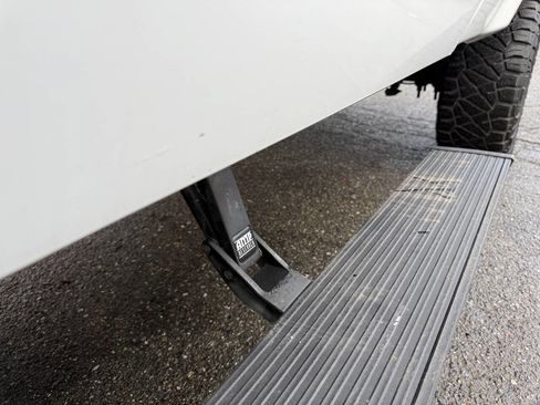 Used 2008 GMC Sierra 2500 SLE w/ Z71 Off-Road Package image 31